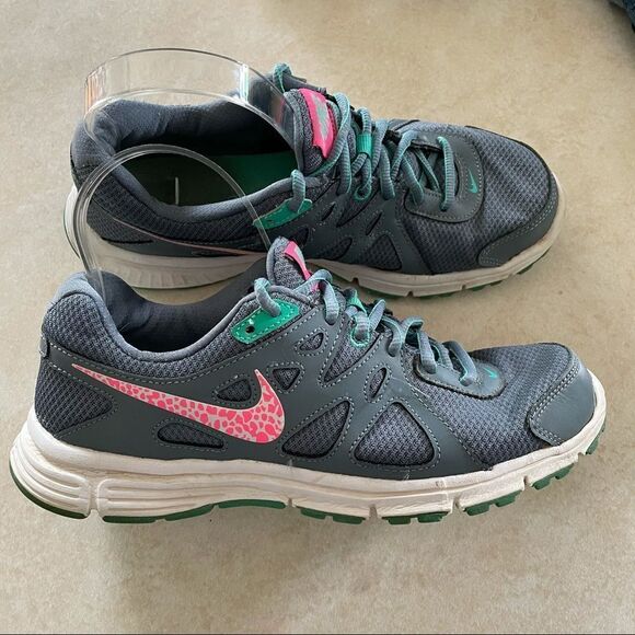 Nike Revolution 2 steel blue size 8 women’s shoes - Picture 1 of 5